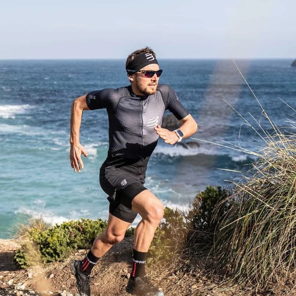 Bandeaux Sport COMPRESSPORT HEADBAND ON/OFF BLACK 22 Noir 8 Bandeaux Sport COMPRESSPORT HEADBAND ON/OFF BLACK 22 Noir – Image 6