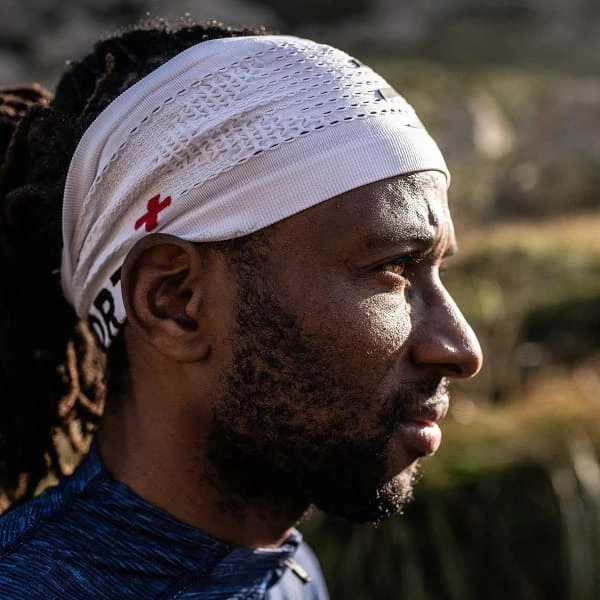 Bandeaux Sport COMPRESSPORT HEADBAND ON/OFF WHITE 22 Blanc 7 Bandeaux Sport COMPRESSPORT HEADBAND ON/OFF WHITE 22 Blanc – Image 5