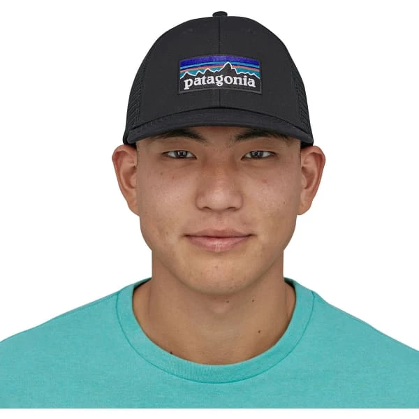 Casquettes PATAGONIA P-6 LOGO LOPRO TRUCKER HAT BLACK 23 Noir 5 Casquettes PATAGONIA P-6 LOGO LOPRO TRUCKER HAT BLACK 23 Noir – Image 3